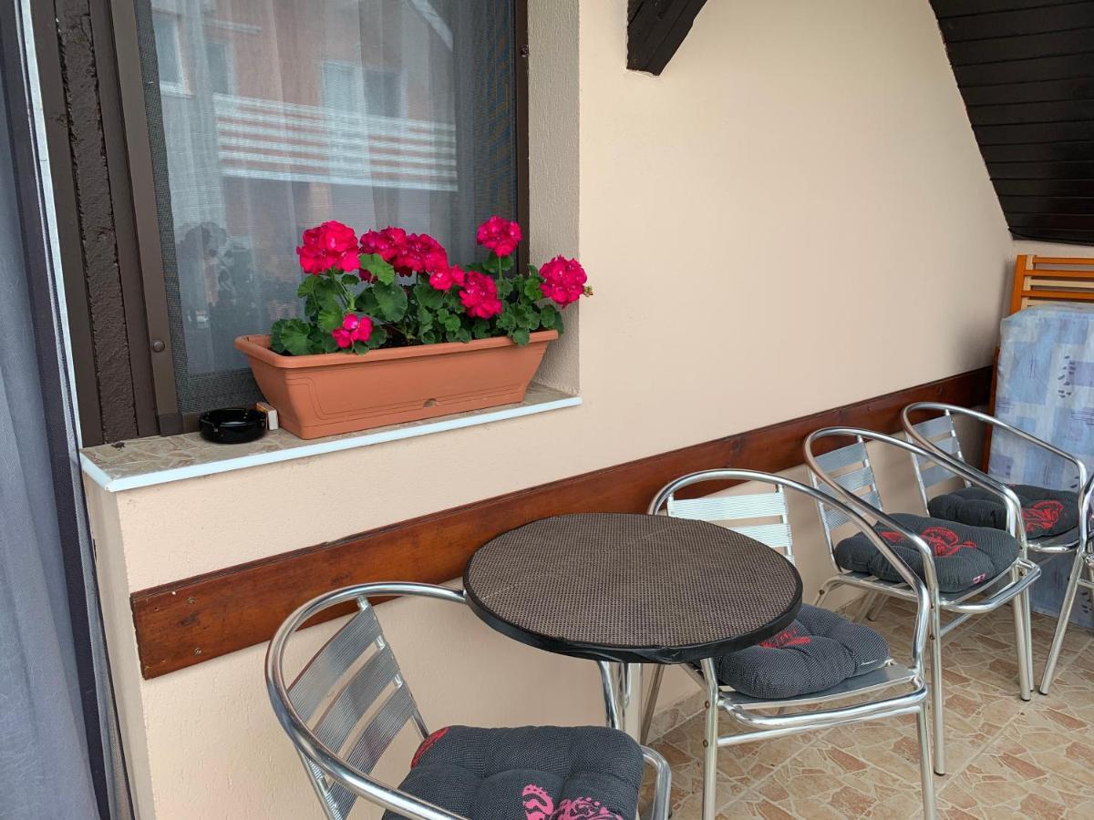 Nagcsalados Rozsa Apartman Balatonlelle Luaran gambar