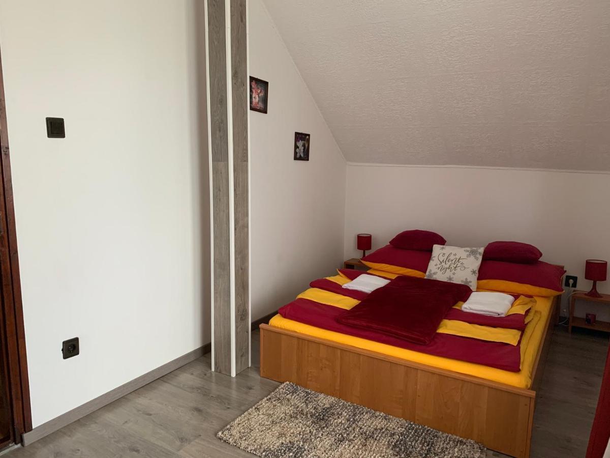 Nagcsalados Rozsa Apartman Balatonlelle Luaran gambar
