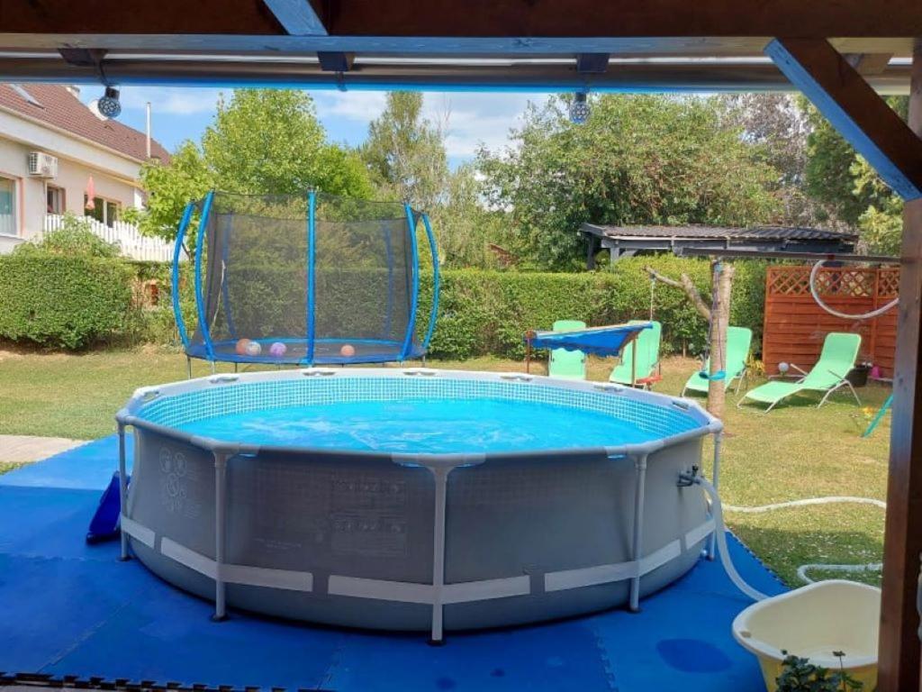 Nagcsalados Rozsa Apartman Balatonlelle Luaran gambar