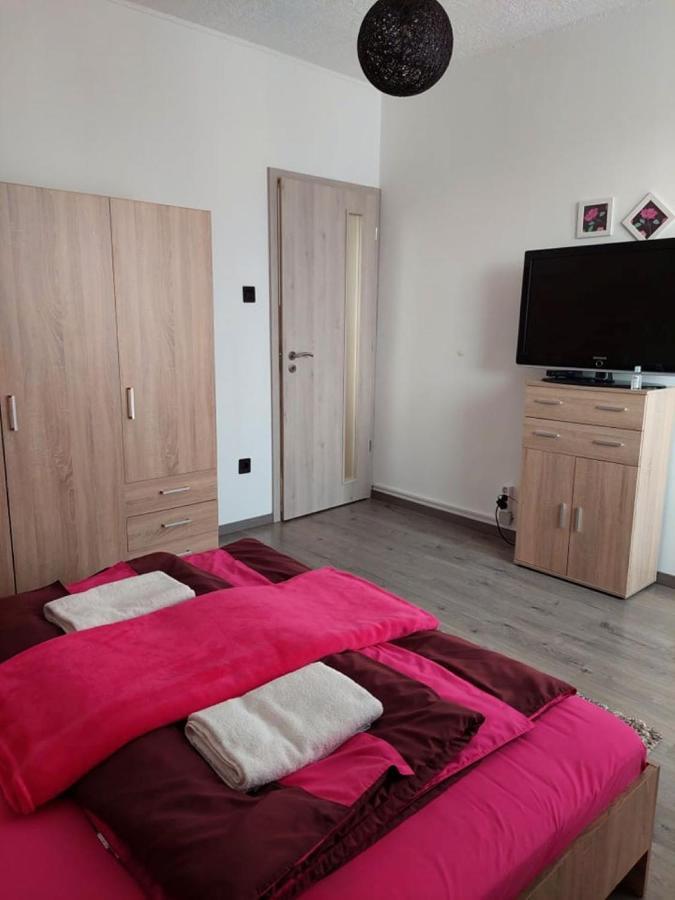 Nagcsalados Rozsa Apartman Balatonlelle Luaran gambar