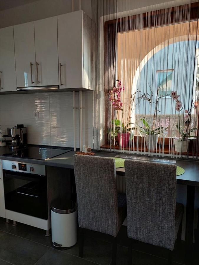 Nagcsalados Rozsa Apartman Balatonlelle Luaran gambar