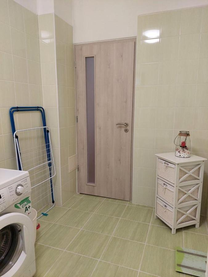 Nagcsalados Rozsa Apartman Balatonlelle Luaran gambar