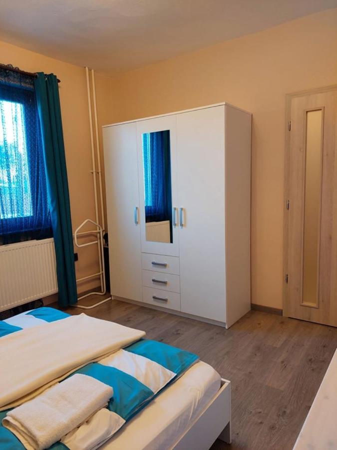 Nagcsalados Rozsa Apartman Balatonlelle Luaran gambar