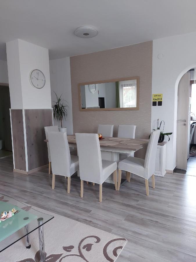 Nagcsalados Rozsa Apartman Balatonlelle Luaran gambar
